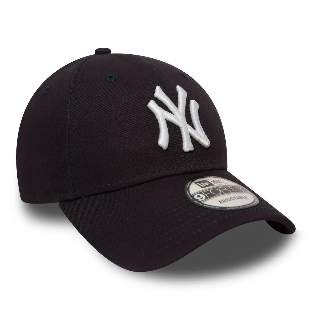 NEW ERA 9FORTY LEAGUE ESSENTIAL NEW YORK YANKEES NAVY CAP - FAM