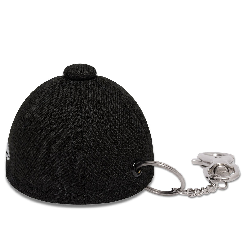 NEW ERA MINI CAP KEYCHAIN BLACK