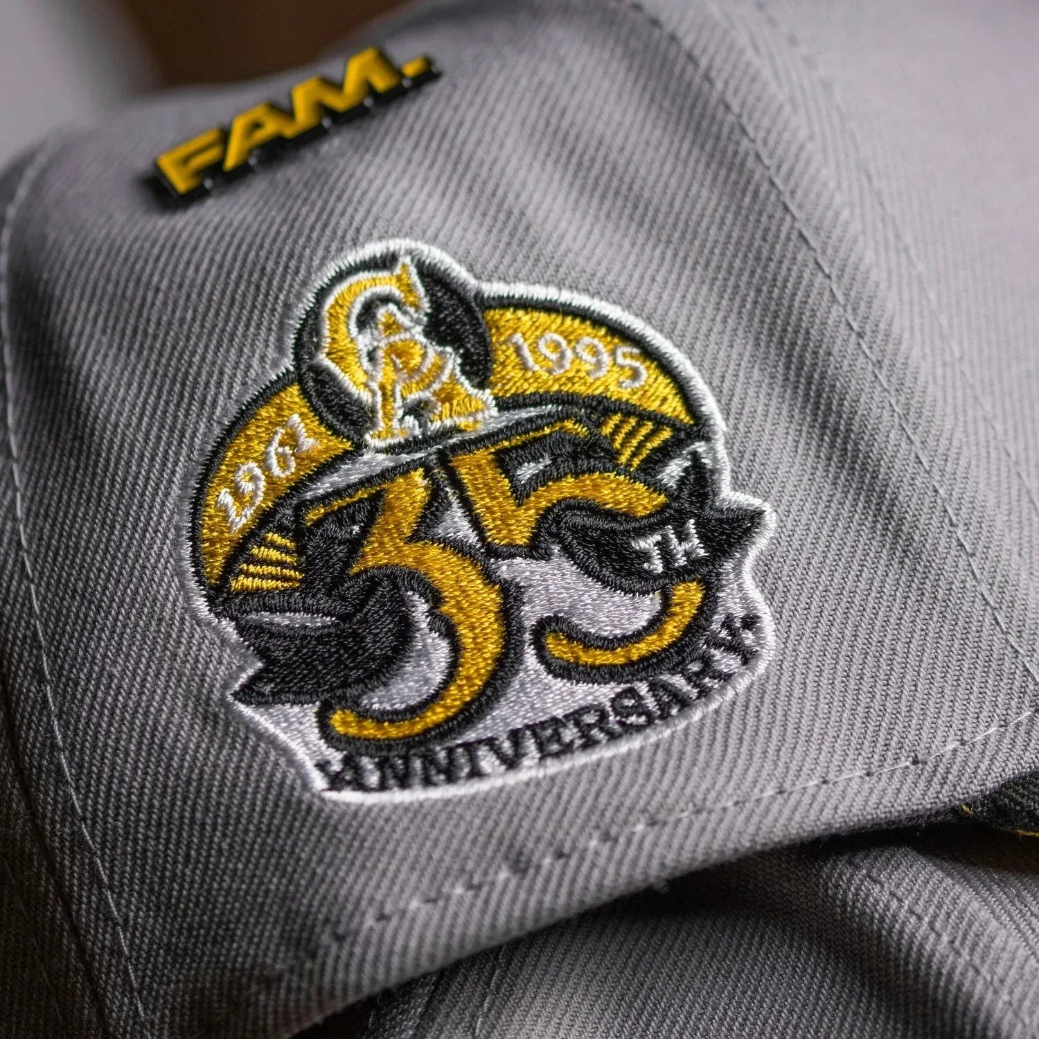 NEW ERA 9FORTY LOS ANGELES ANGELS 35TH ANNIVERSARY TWO TONE / YELLOW UV - FAM
